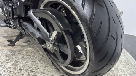 MBP C 2024 ONLY 3K 1 OWNER CRUISER BIKE 1000CC TOURER BIKE 41