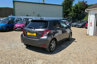 Toyota Yaris VVT-I SR.. AUTOMATIC.. 5 SERVICES.. STUNNING EXAMPLE..  11