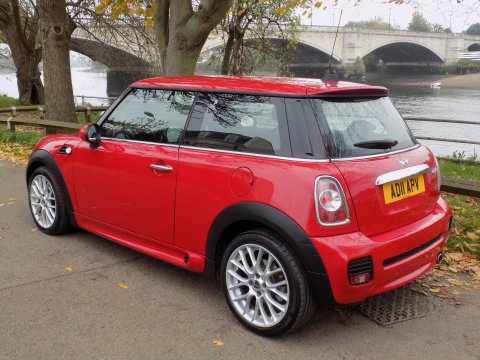 Mini Hatch COOPER 63