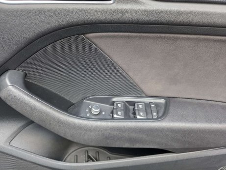 Audi RS3 2.5 TFSI Sportback 5dr Petrol S Tronic quattro Euro 6 (s/s) (400 ps) 4