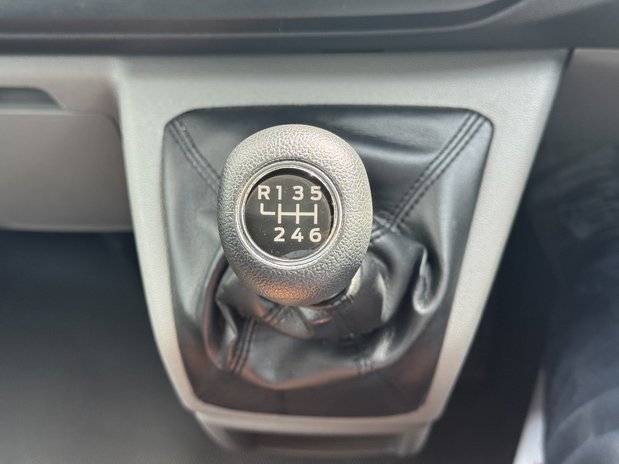 Ford Transit Custom LWB L2H1 Low Roof Leader 320 Air Con Sensors EURO 6 38