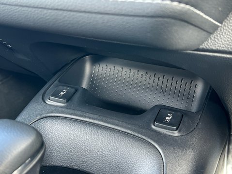 Suzuki Swace MOTION 27