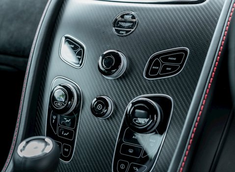 Aston Martin Vantage GT8 17