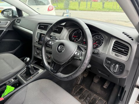 Volkswagen Golf 1.6 TDI BlueMotion Tech Match Euro 5 (s/s) 5dr 9