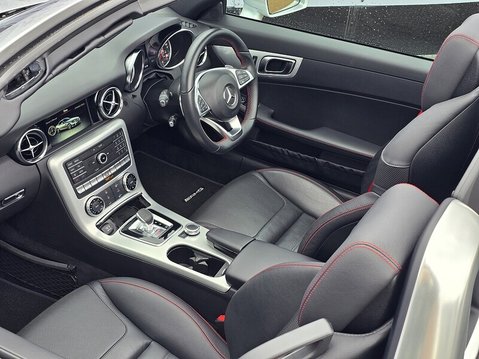 Mercedes-Benz SLC SLC 250 D AMG LINE 16