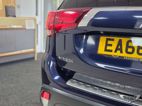 Mitsubishi Outlander 2.2 DI-D 4 Auto 4WD Euro 6 5dr 21