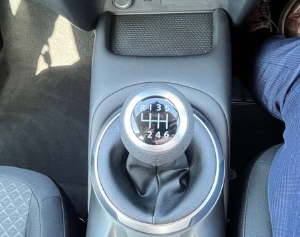 Nissan Juke 1.0 Juke Acenta Premium DiG-T 5dr 47