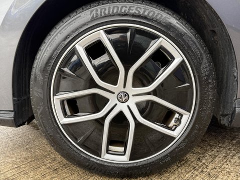 MG MG4 64kWh Trophy Long Range Hatchback 5dr Electric Auto (203 ps) 17