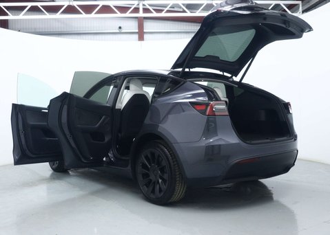 Tesla Model Y (Dual Motor) Long Range SUV 5dr Electric Auto 4WDE (384 bhp) 54