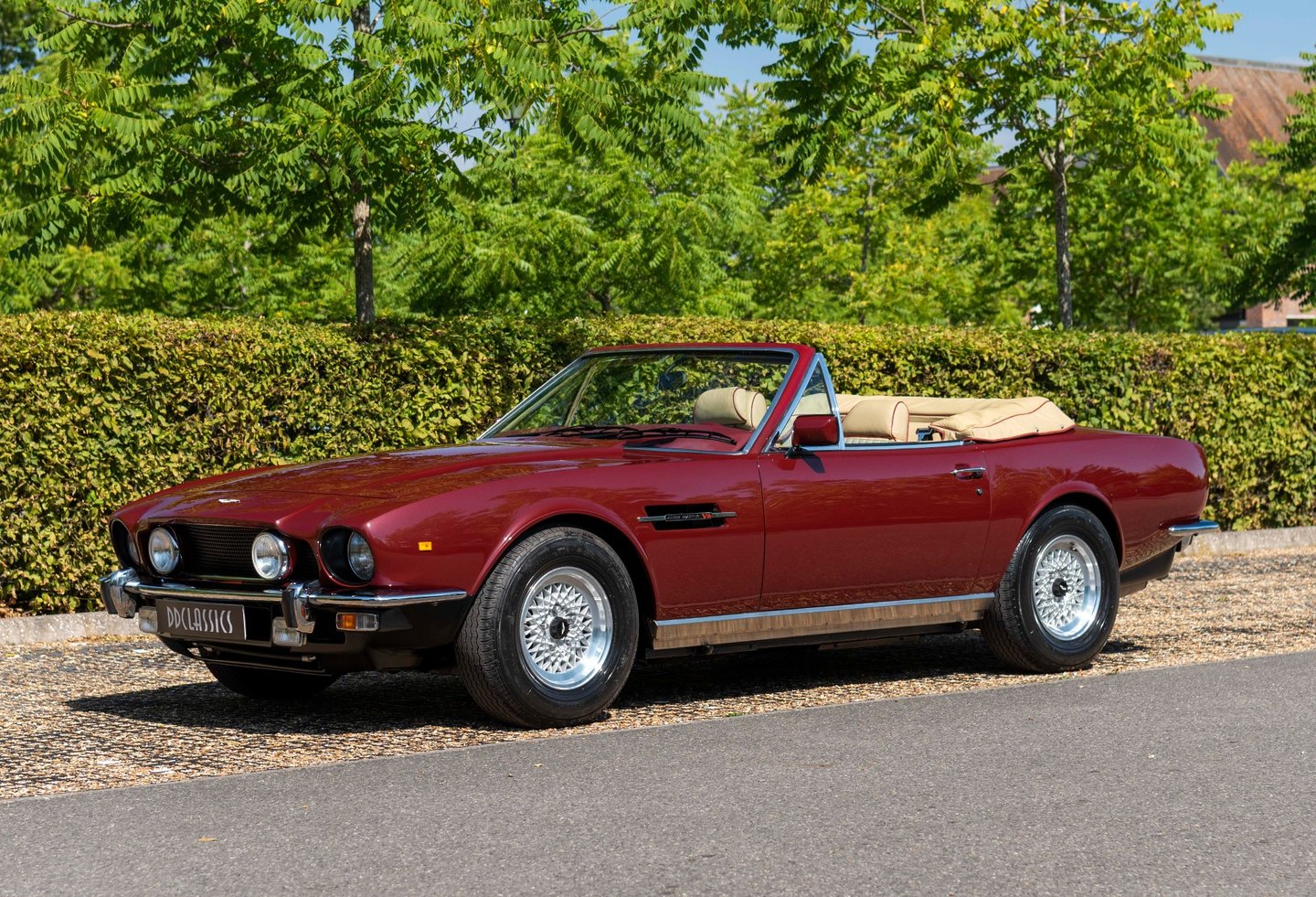 1987 Aston Martin V8 Volante EFi