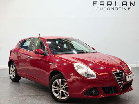 Alfa Romeo Giulietta 1.4 TB MultiAir Lusso Hatchback 5dr Petrol Manual Euro 5 (s/s) (170 bhp) 1
