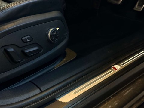 Audi S4 3.0 S4 TFSI Quattro Auto 4WD 4dr 35