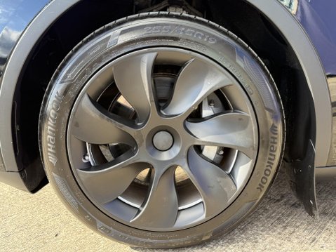 Tesla Model Y (Dual Motor) Long Range SUV 5dr Electric Auto 4WDE (384 bhp) 17