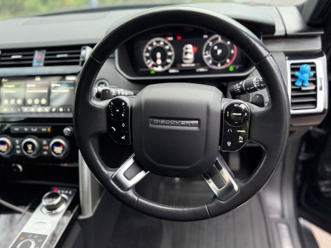 Land Rover Discovery 3.0 SD V6 HSE SUV 5dr Diesel Auto 4WD Euro 6 (s/s) (306 ps) 30