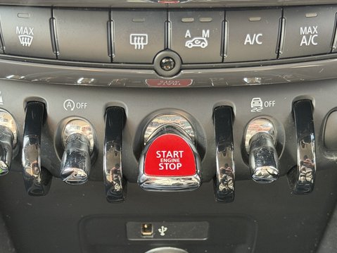 Mini Countryman 1.5 Cooper Classic ALL4 5dr [Comfort/Nav+ Pack] 27