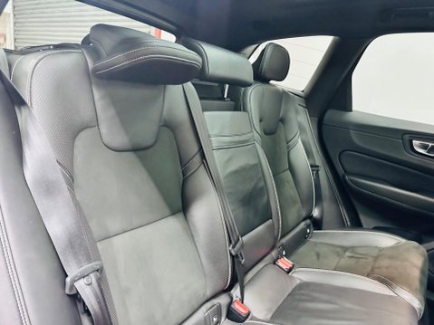 Volvo XC60 2.0 D4 R-Design Auto AWD Euro 6 (s/s) 5dr 20
