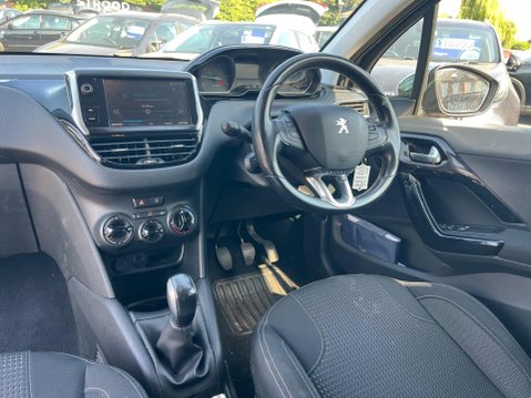 Peugeot 208 1.2 PureTech Allure Euro 6 5dr 22