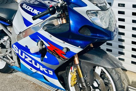 Suzuki GSX-R GSXR 1000 K1 6