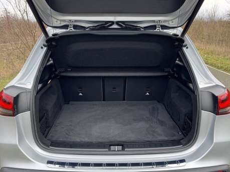 Mercedes-Benz EQA EQA 250 AMG Line Premium Plus Auto Electric PAN ROOF/MEMORY SEATS/VAT Q 33