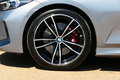 BMW 3 Series 2.0 320i M Sport Auto 4dr 6