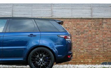 Land Rover Range Rover Sport 5.0 SVR 32