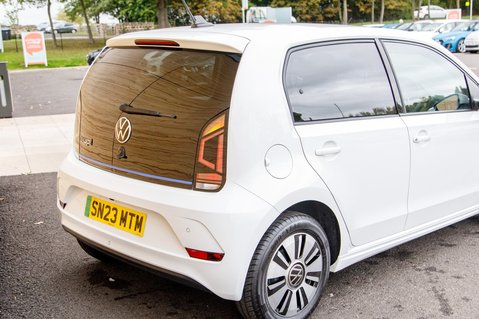 Volkswagen Up E-UP 8