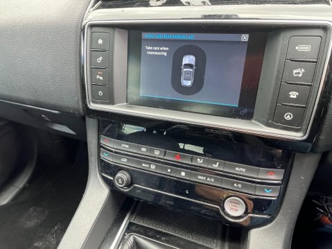 Jaguar F-Pace 2.0 D180 Prestige AWD Euro 6 (s/s) 5dr 6