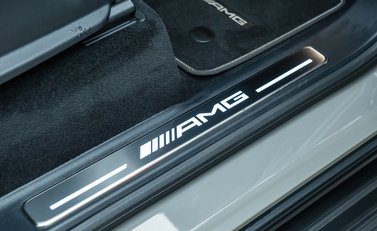 Mercedes-Benz G Class AMG G 63 CARBON EDITION 30