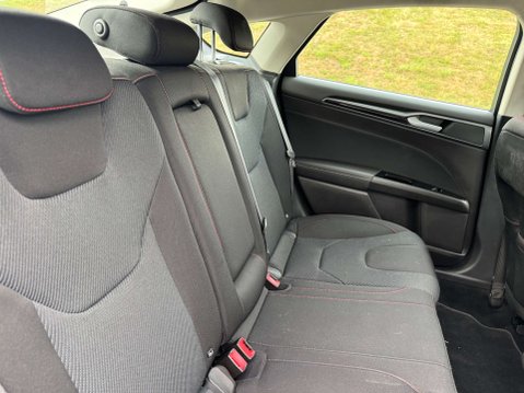 Ford Mondeo 2.0 Mondeo ST-Line TDCI 5dr 9