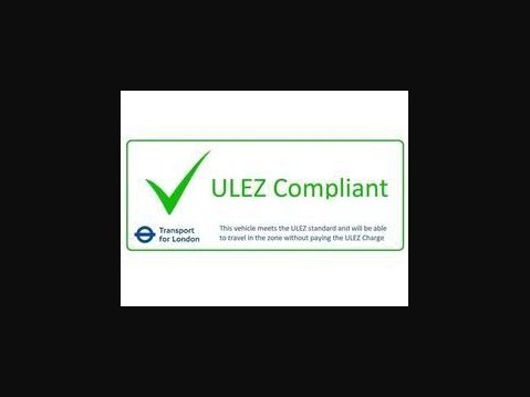 Toyota Auris 1.2 VVT-i Excel CVT Euro 6 (s/s) 5dr (Safety Sense) 13