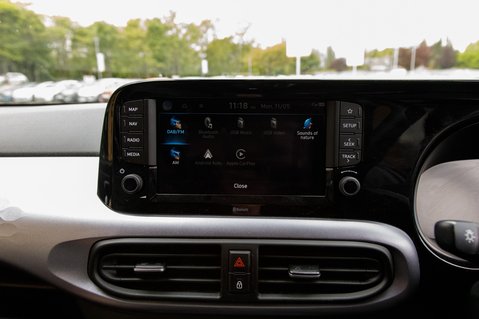 Hyundai i10 MPI PREMIUM 32