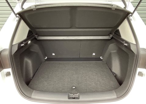 MG ZS 1.5 HYBRID+ TROPHY 11