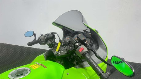 Kawasaki Ninja 2011 29K RUNNING PROJECT BIKE SPARES OR REPAIR 250CC SPORT 8