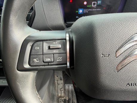 Citroen E-C4 SHINE PLUS 19