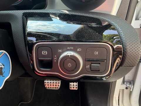 Mercedes-Benz CLA Class CLA 180 AMG LINE PREMIUM PLUS 29