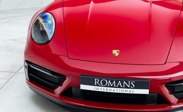 Porsche 911 Carrera 4 GTS (992) 33