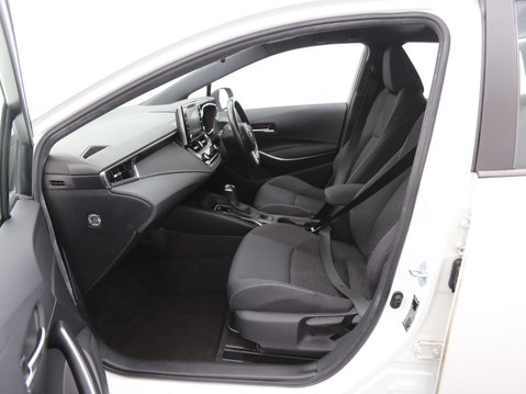 Toyota Corolla 1.8 VVT-h Icon Tech Touring Sports CVT Euro 6 (s/s) 5dr 23