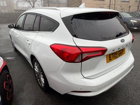 Ford Focus TITANIUM X 25