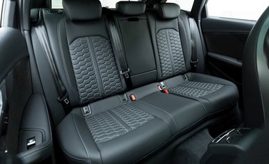 Audi RS4 Avant Carbon Black 13