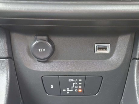 Citroen C3 1.2 PureTech GPF Flair Hatchback 5dr Petrol EAT6 Euro 6 (s/s) (110 ps) 26