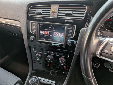Volkswagen Golf 1.4 TSI BlueMotion Tech ACT R-Line Edition Euro 6 (s/s) 3dr 10