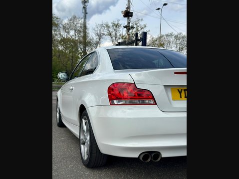 BMW 1 Series 2.0 120i Exclusive Edition Euro 5 (s/s) 2dr 38