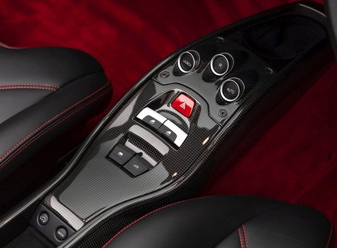 Ferrari 458 Spider 18