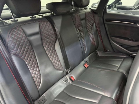 Audi RS3 2.5 TFSI Sportback 5dr Petrol S Tronic quattro Euro 6 (s/s) (Nav) (367 ps) 43