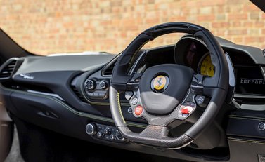 Ferrari 488 Spider 13