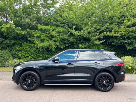Jaguar F-Pace 2.0 D180 Chequered Flag Auto AWD Euro 6 (s/s) 5dr 3