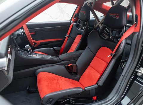 Porsche 911 (991) GT2 RS Weissach 18