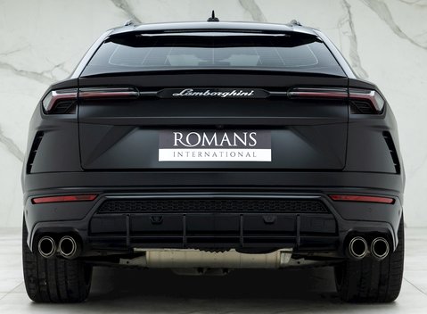 Lamborghini Urus 5