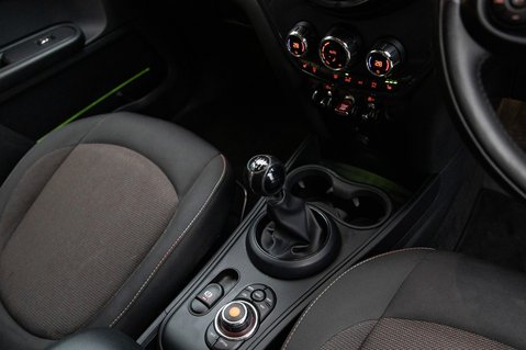 Mini Countryman COOPER CLASSIC 33