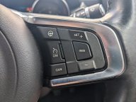 Jaguar XE R-SPORT 17